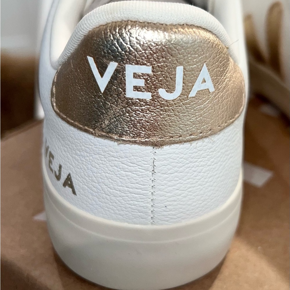 NBW VEJA RECIFE TRIPLE GRIP VELCRO WHITE AND GOLD